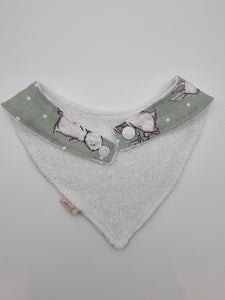 Bunnies fitted bib