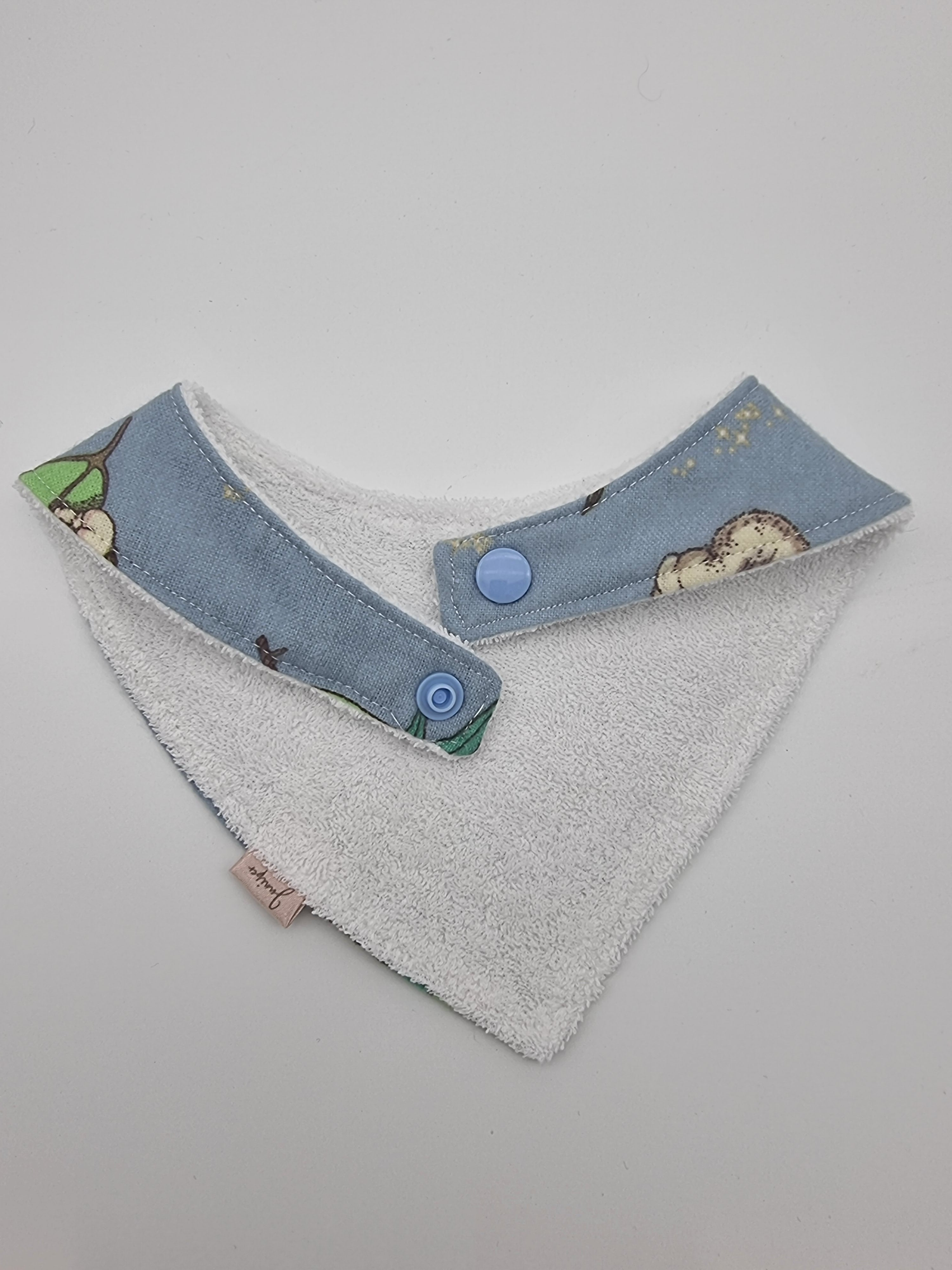 Gumnut babies in the night fitted bib