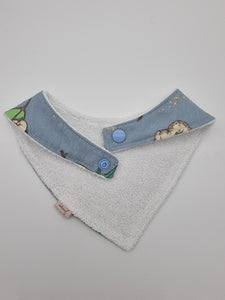 Gumnut babies in the night fitted bib