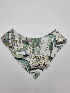 Eucalyptus Gumnut babies fitted bib