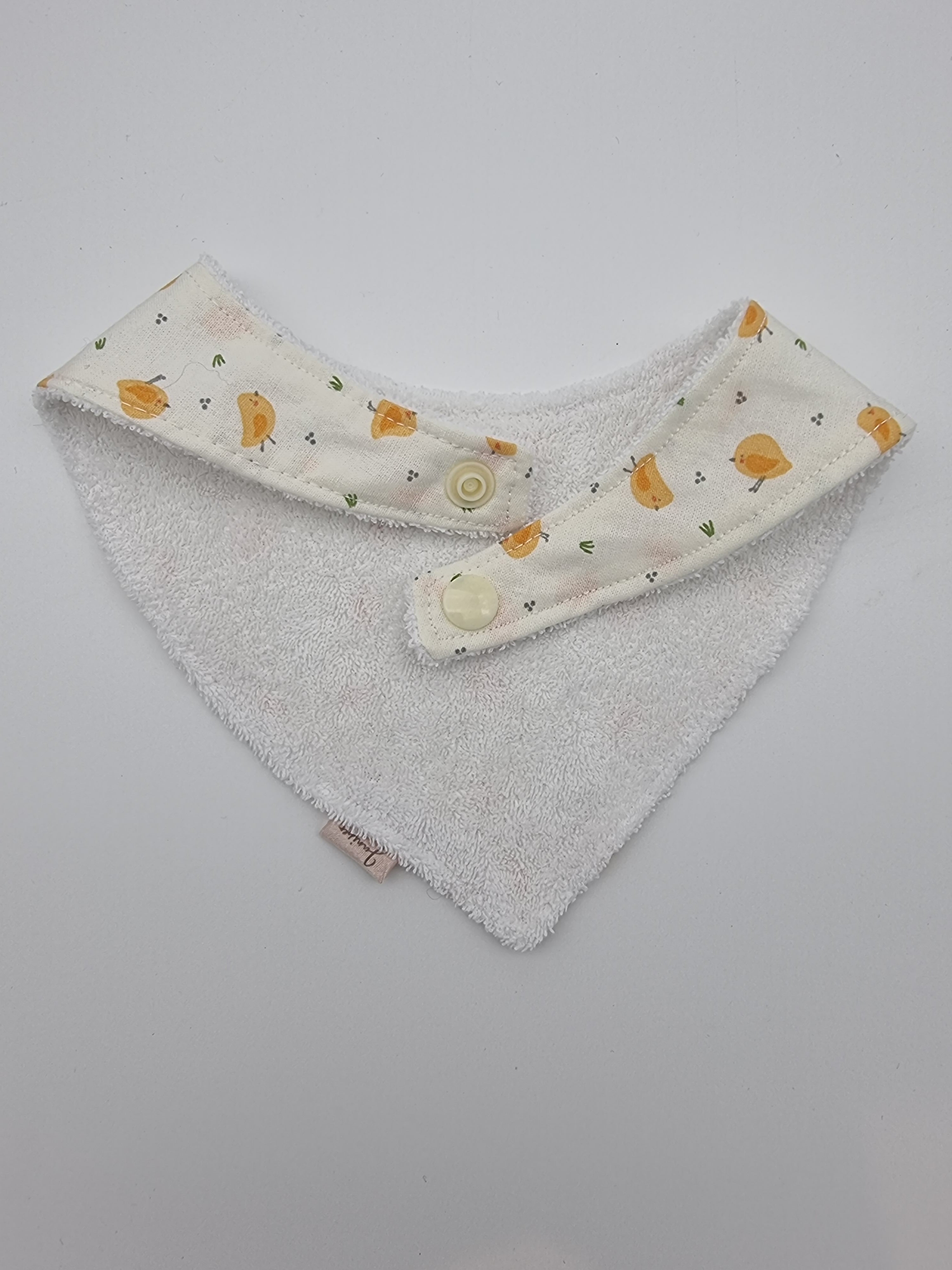 Chicks fitted bib