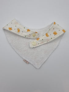Chicks fitted bib