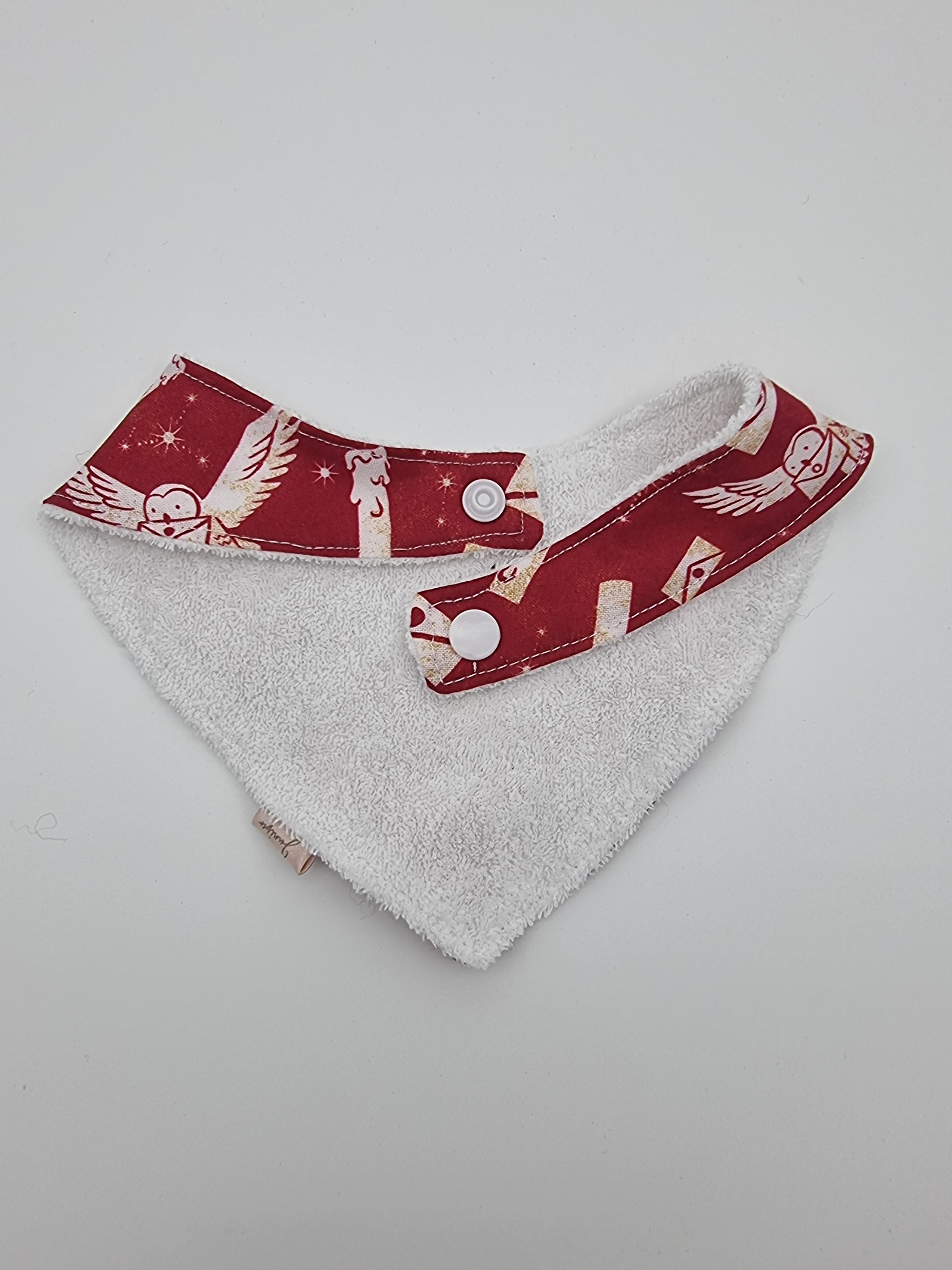 Hedwig's got mail fitted bib