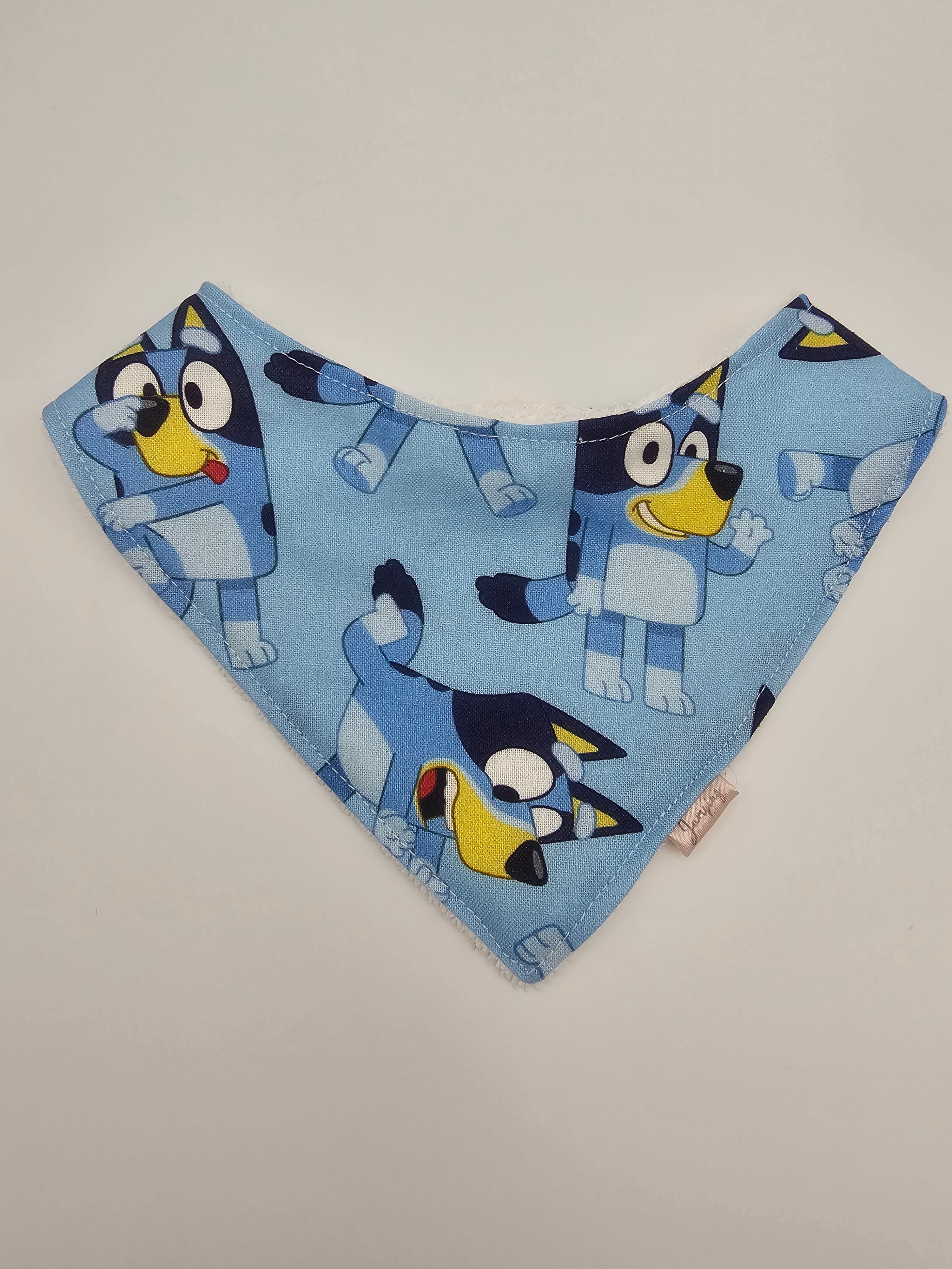 Bluey fitted bib