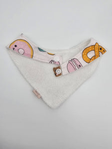 Morning cuppa buddies fitted bib