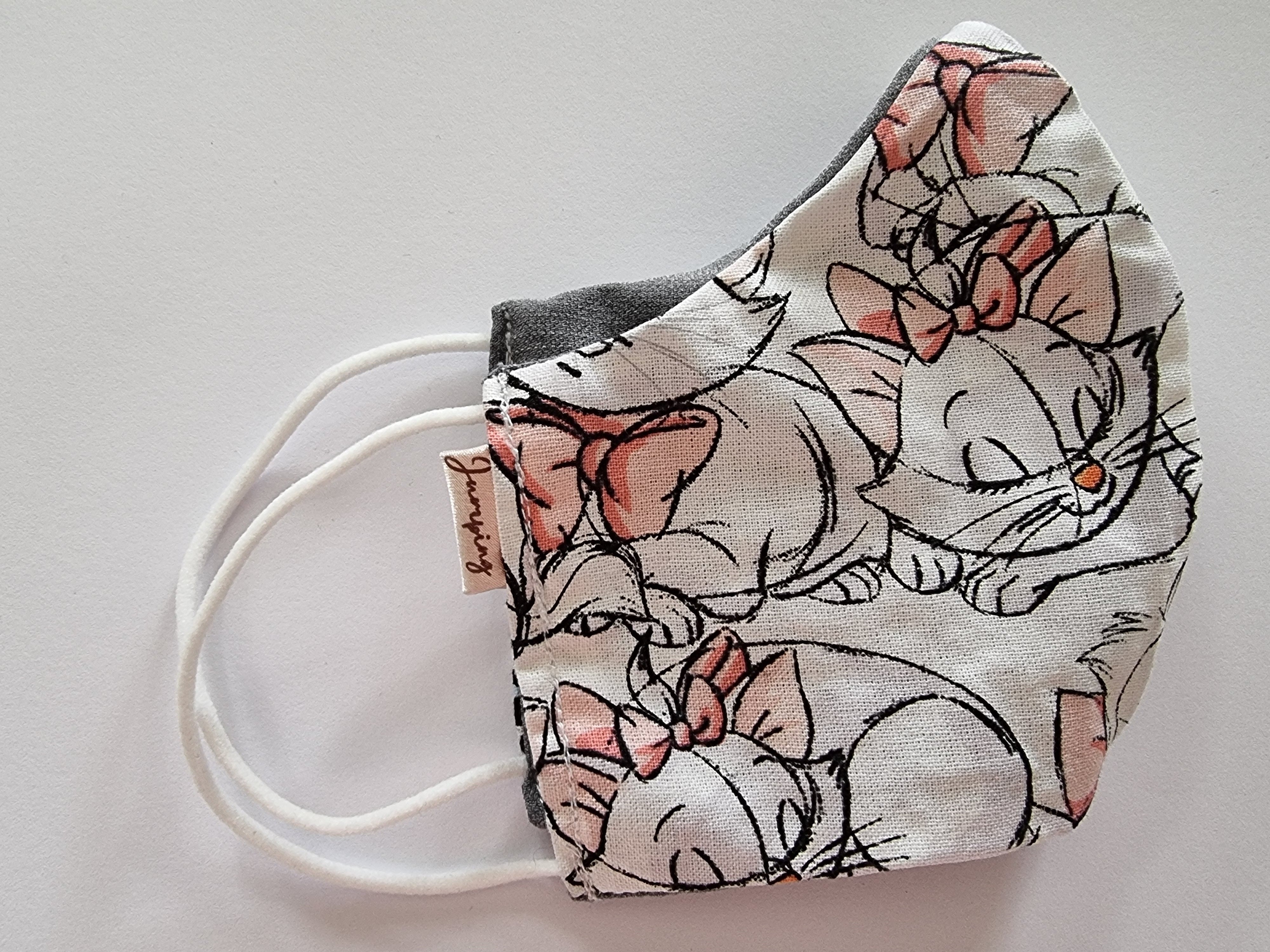 Aristocats featuring Marie kids/teens face mask