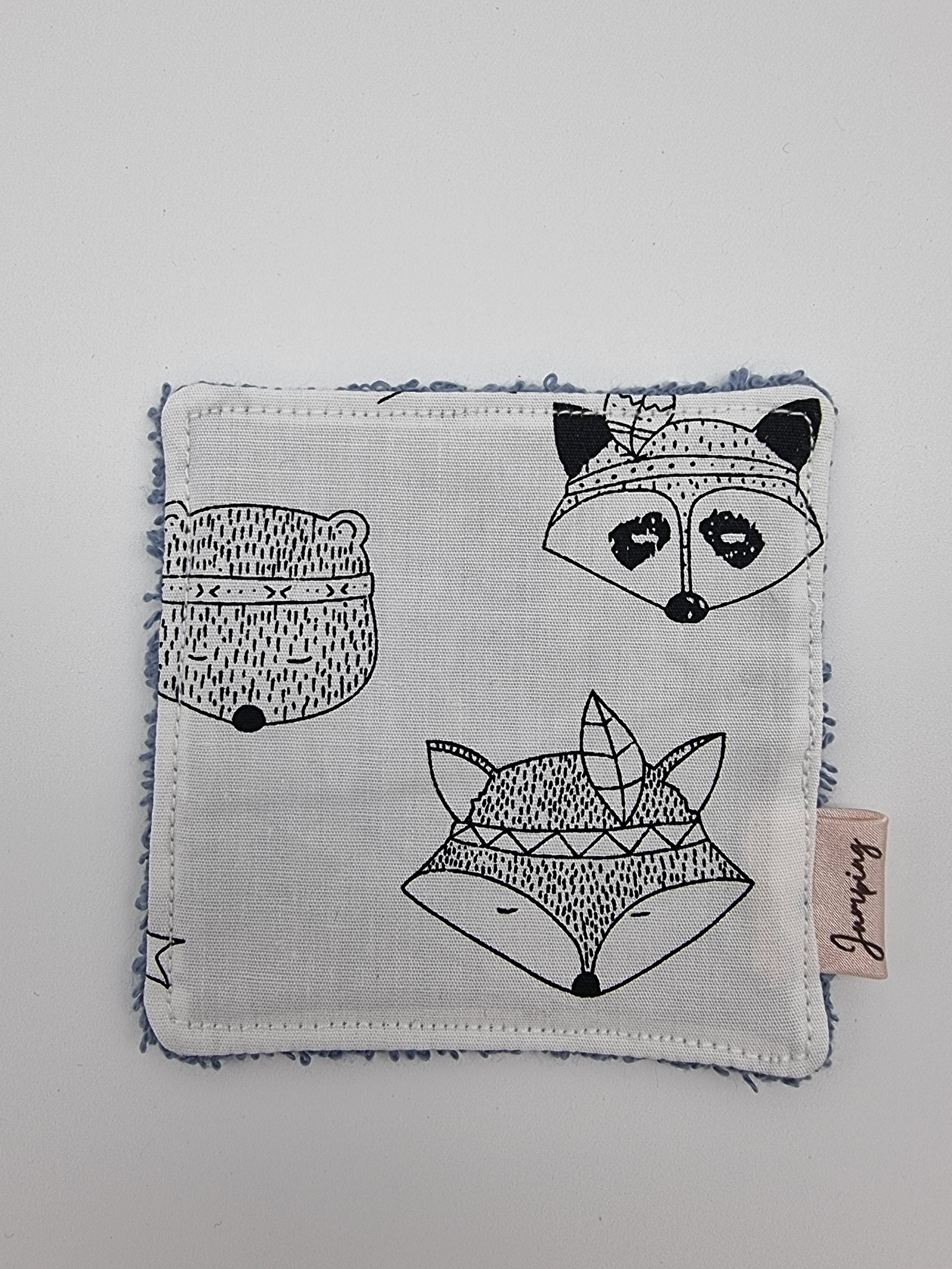Reusable face wipes