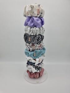 Scrunchie Holder Stand