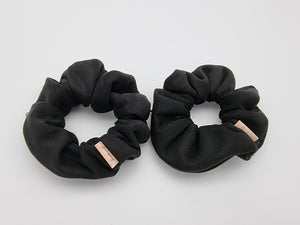 Pouch Scrunchie - Don't need to persuede me in Black