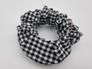 Pouch Scrunchie - Keep me in check black