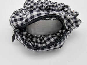 Pouch Scrunchie - Keep me in check black