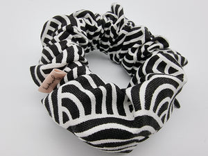 Pouch Scrunchie - Shell