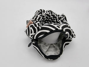 Pouch Scrunchie - Shell