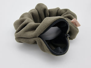Pouch Scrunchie - Don't need to persuede me in Olive